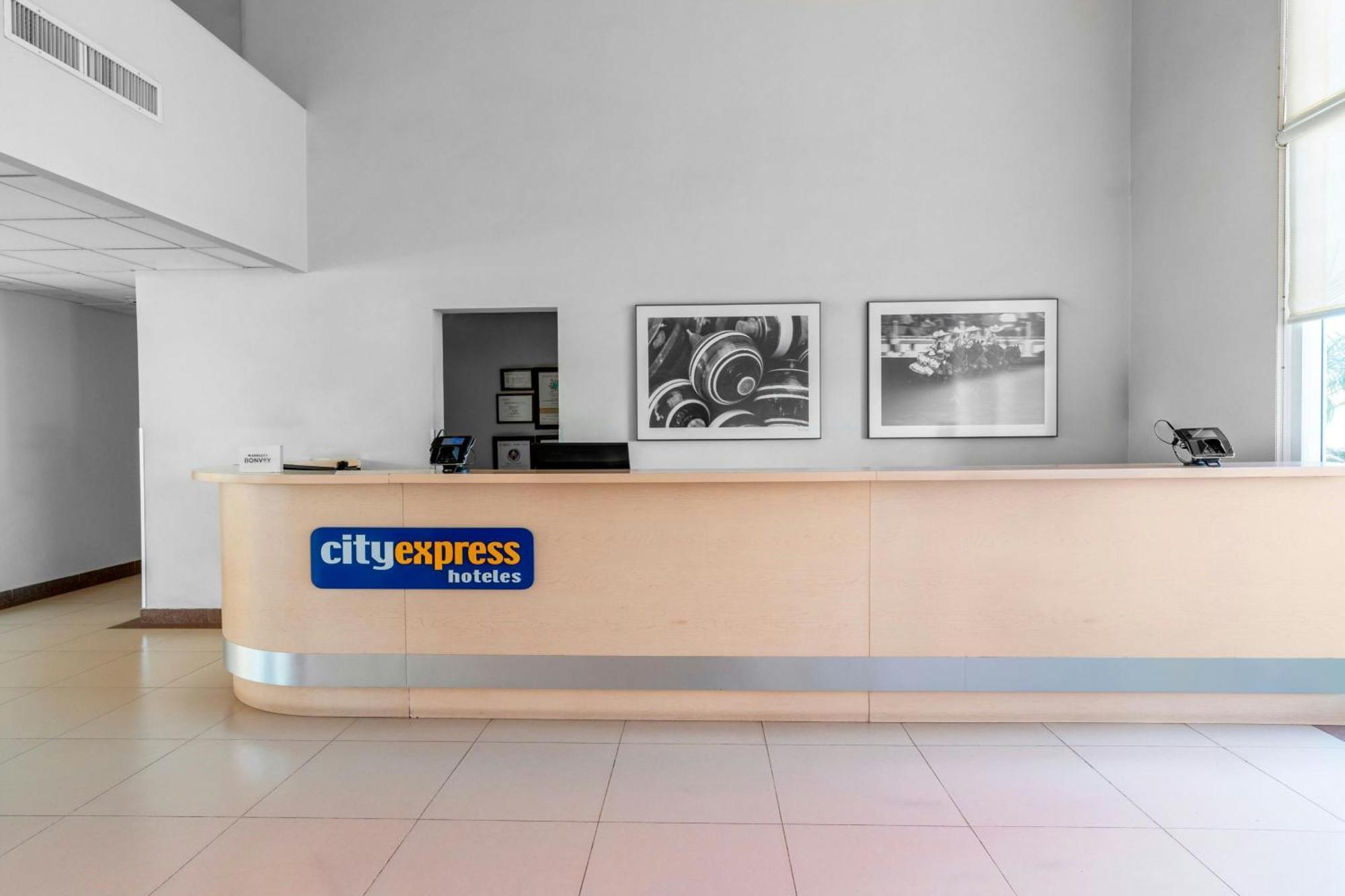 City Express By Marriott Aguascalientes Sur מראה חיצוני תמונה
